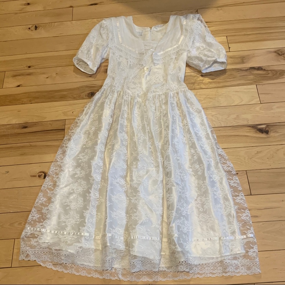 Vintage White Lace Gunne Sax Dress